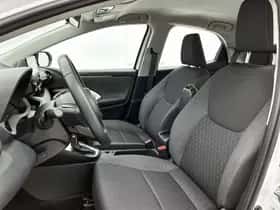 Toyota Yaris (2021) thumbnail 15