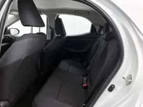 Toyota Yaris (2021) thumbnail 16