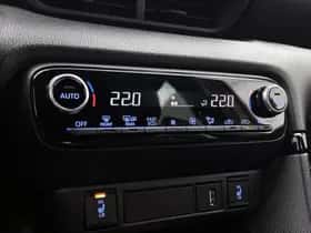Toyota Yaris (2021) thumbnail 9