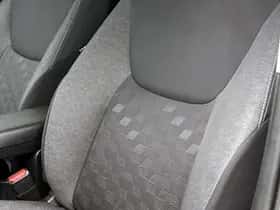 Toyota Yaris (2025) thumbnail 27