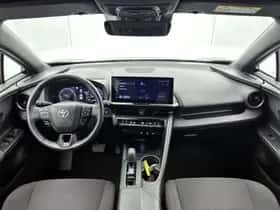 Toyota C-HR (2024) thumbnail 4