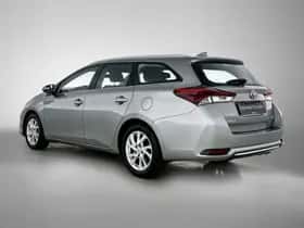 Toyota Auris (2017) thumbnail 13