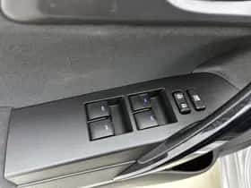 Toyota Auris (2017) thumbnail 23
