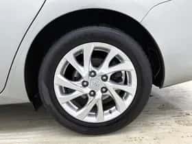 Toyota Auris (2017) thumbnail 24