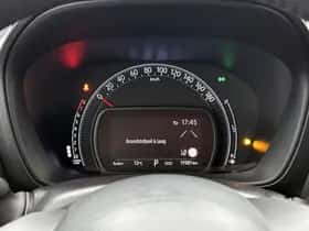Toyota Aygo (2024) thumbnail 4