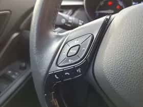 Toyota C-HR (2021) thumbnail 12