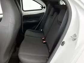Toyota Aygo (2024) thumbnail 16