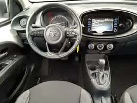 Toyota Aygo (2023) thumbnail 4