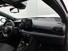 Toyota Yaris (2021) thumbnail 6