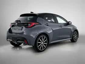 Toyota Yaris (2025) thumbnail 2