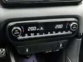 Toyota Yaris (2025) thumbnail 9