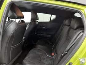 Toyota C-HR (2019) thumbnail 16