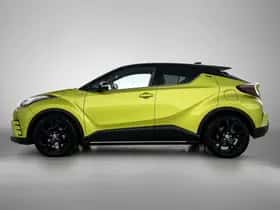 Toyota C-HR (2019) thumbnail 3