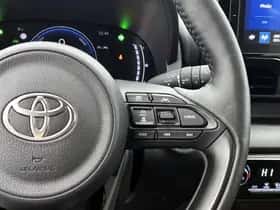 Toyota Yaris (2025) thumbnail 15