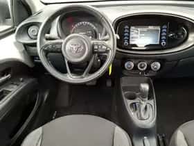 Toyota Aygo (2023) thumbnail 4