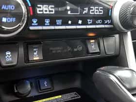 Toyota RAV4 (2021) thumbnail 21