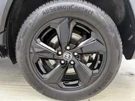 Toyota RAV4 (2021) thumbnail 26