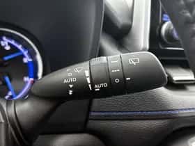 Toyota RAV4 (2021) thumbnail 29