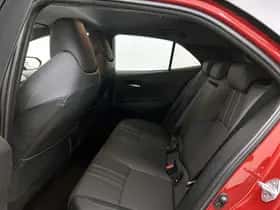 Toyota Corolla (2021) thumbnail 16