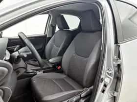 Toyota Yaris (2025) thumbnail 15