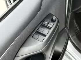 Toyota Yaris (2025) thumbnail 21