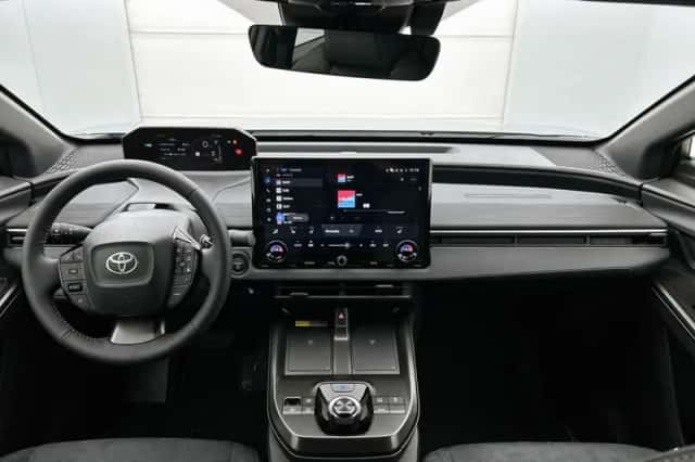 Toyota C-HR+ (2026) thumbnail 4