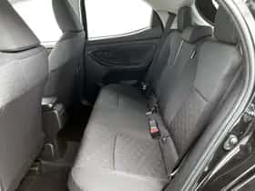 Toyota Yaris (2025) thumbnail 16
