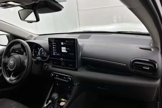 Toyota Yaris (2025) thumbnail 6