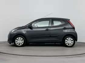 Toyota Aygo (2019) thumbnail 3
