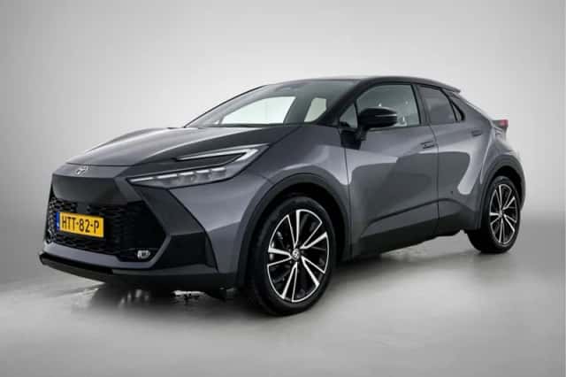 Toyota C-HR (2025) thumbnail 1