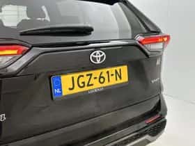 Toyota RAV4 (2025) thumbnail 19