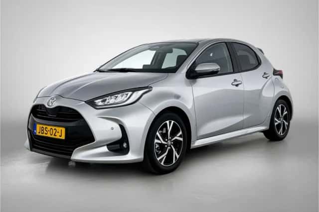Toyota Yaris (2025) thumbnail 1