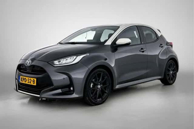 Toyota Yaris (2022) thumbnail 1