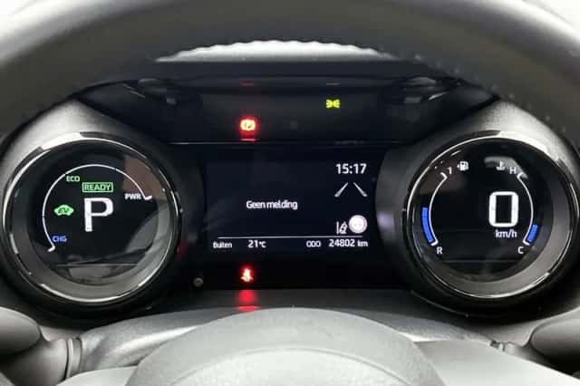 Toyota Yaris (2022) thumbnail 5