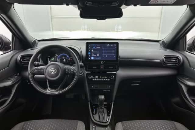 Toyota Yaris_Cross (2025) thumbnail 4