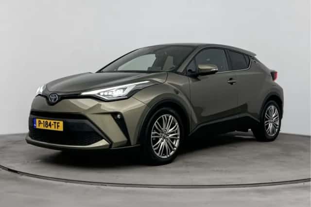 Toyota C-HR (2022) thumbnail 1