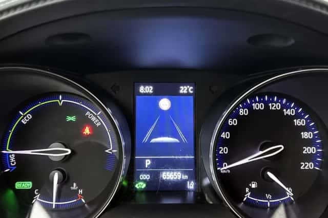 Toyota C-HR (2024) thumbnail 5