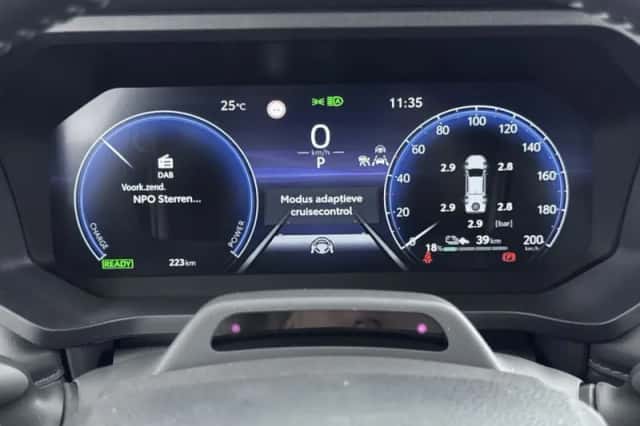 Toyota Hilux (2026) thumbnail 5