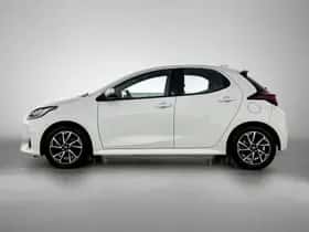 Toyota Yaris (2022) thumbnail 3