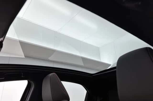 Toyota Yaris (2022) thumbnail 4