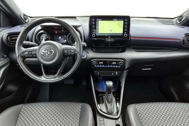 Toyota Yaris (2022) thumbnail 5