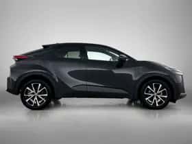Toyota C-HR (2024) thumbnail 11