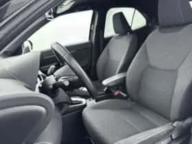 Toyota Yaris_Cross (2023) thumbnail 16