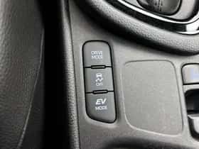 Toyota Yaris (2020) thumbnail 25