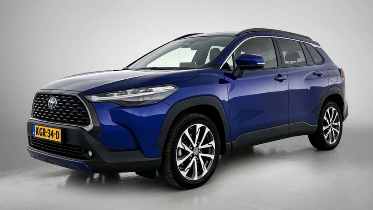 Toyota Corolla_Cross (2023) — foto 1