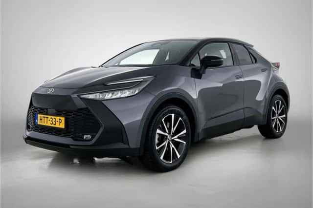 Toyota C-HR (2025) thumbnail 1