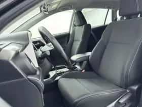 Toyota RAV4 (2018) thumbnail 16