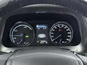 Toyota RAV4 (2018) thumbnail 5
