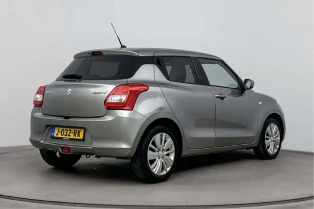 Suzuki Swift (2019) thumbnail 2
