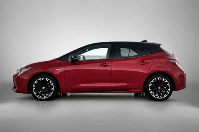 Toyota Corolla (2021) thumbnail 3